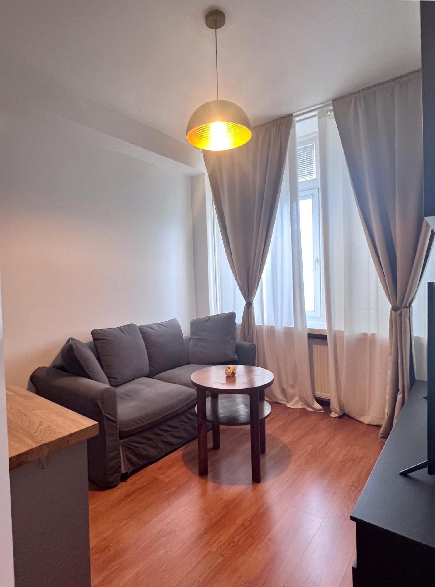 Hotel Avion Bratislava Exterior photo