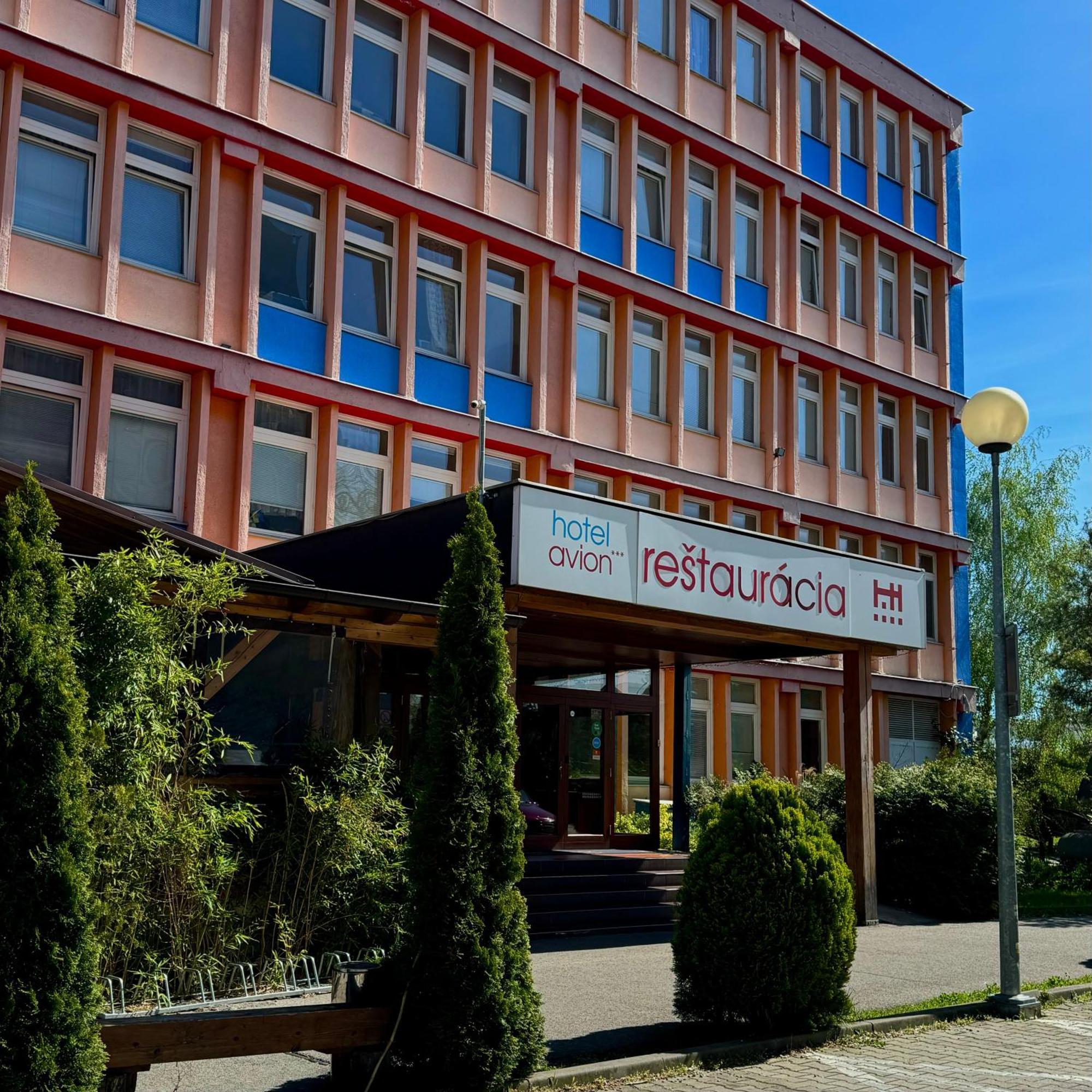 Hotel Avion Bratislava Exterior photo