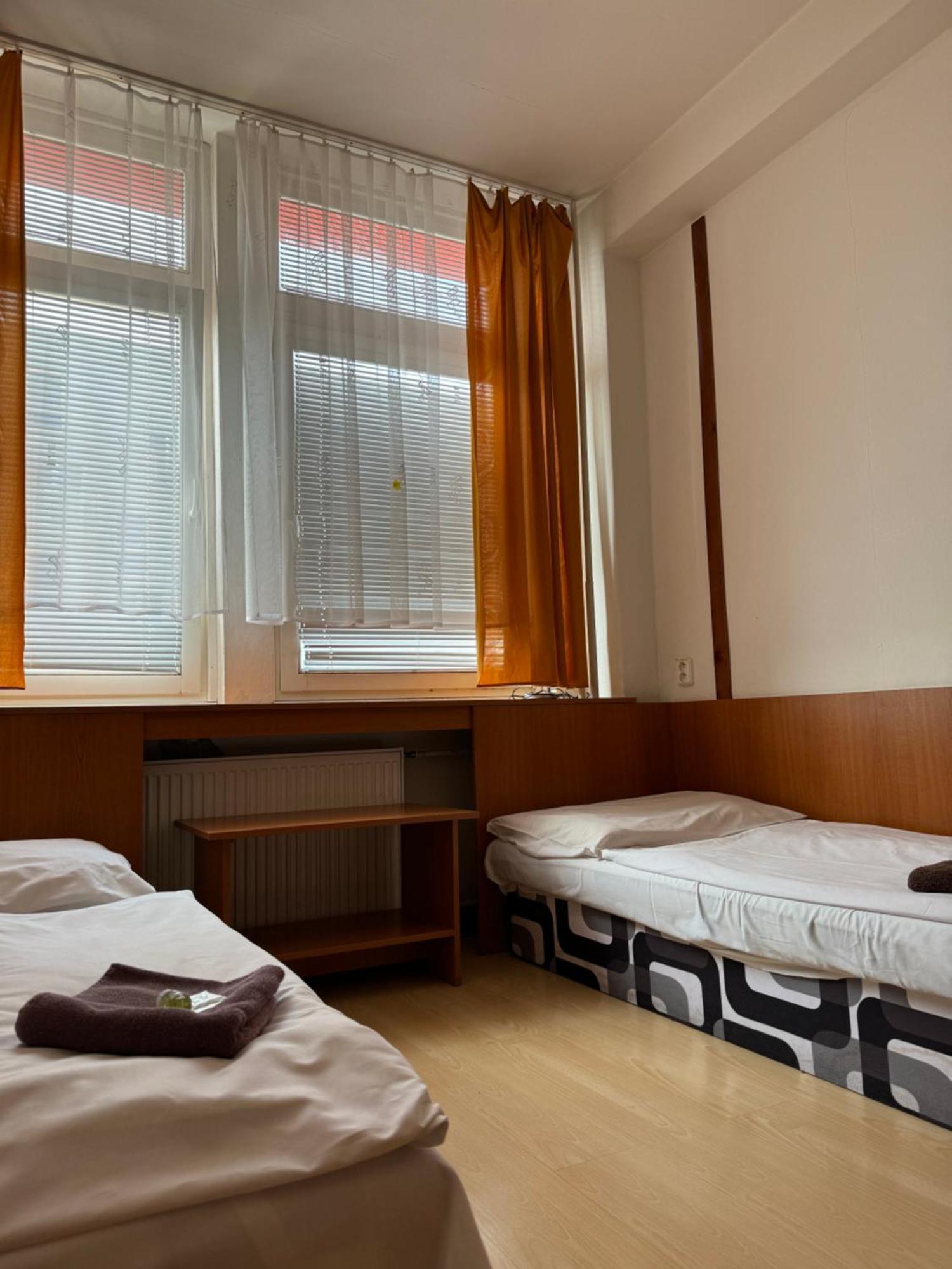 Hotel Avion Bratislava Exterior photo