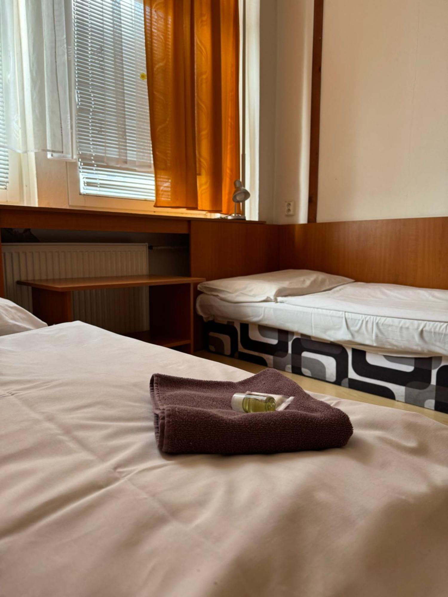 Hotel Avion Bratislava Exterior photo